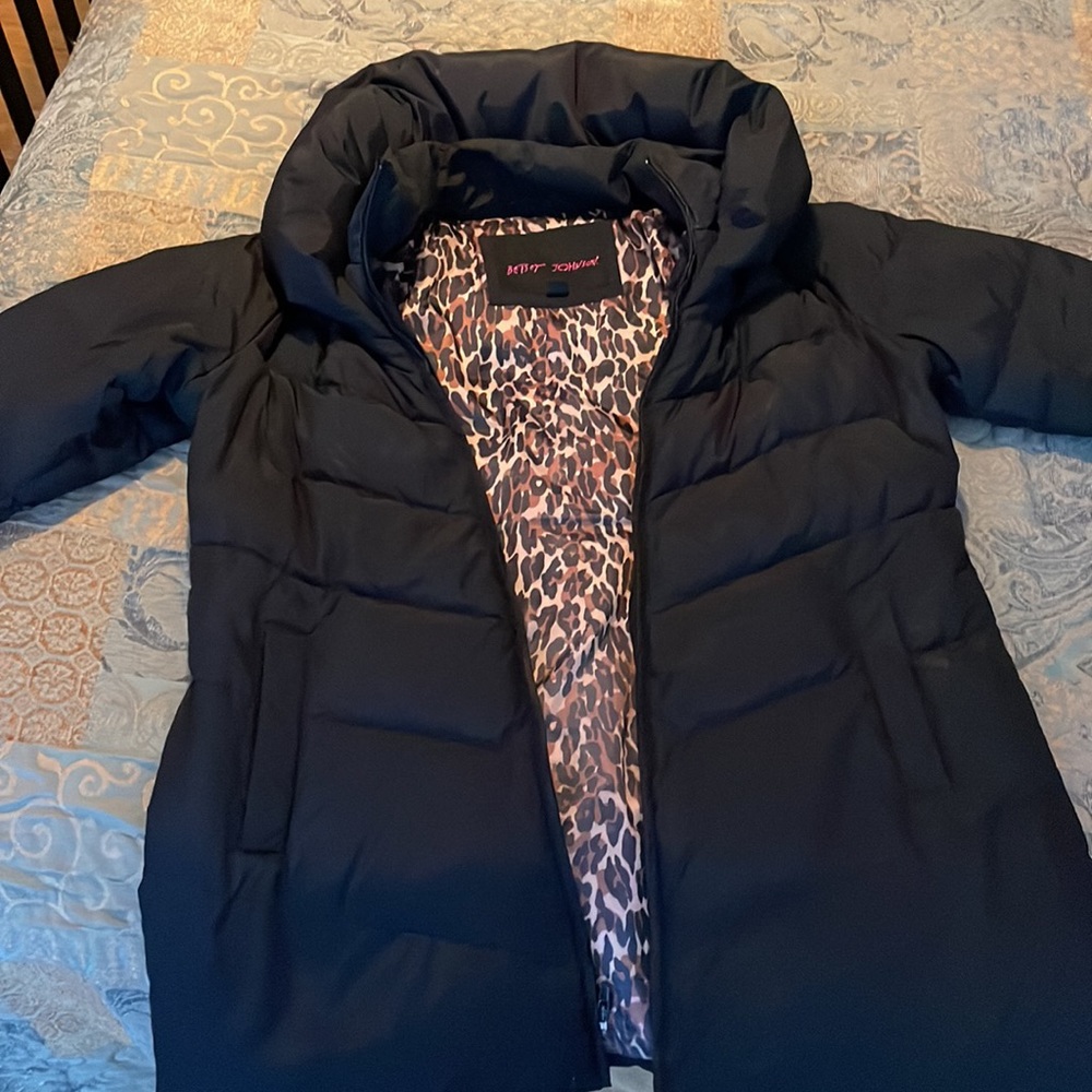 🌟 Vintage Betsy Johnson Puffer Jacket